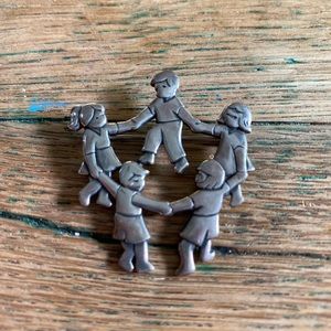 James Avery sterling silver “ring around the rosy” pin